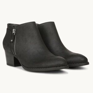 LifeStride Blake Zip Ankle Bootie (WIDE)